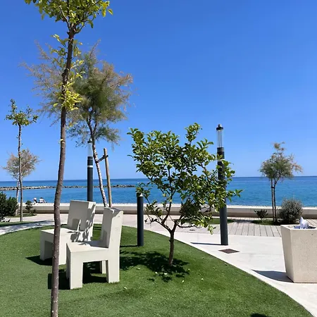 Precioso De 3 Con Acceso Directo A La Playa